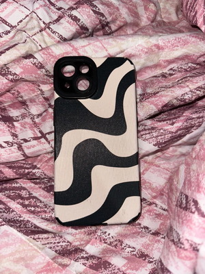 iPhone 13/14 case like new