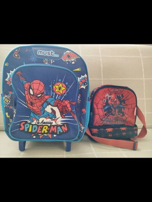 Must Spiderman Trolley Bag and Lunch Bag like new for Kindergarten Boy