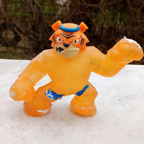 Heroes of Goo Jit Zu figure used, about 11 cm
