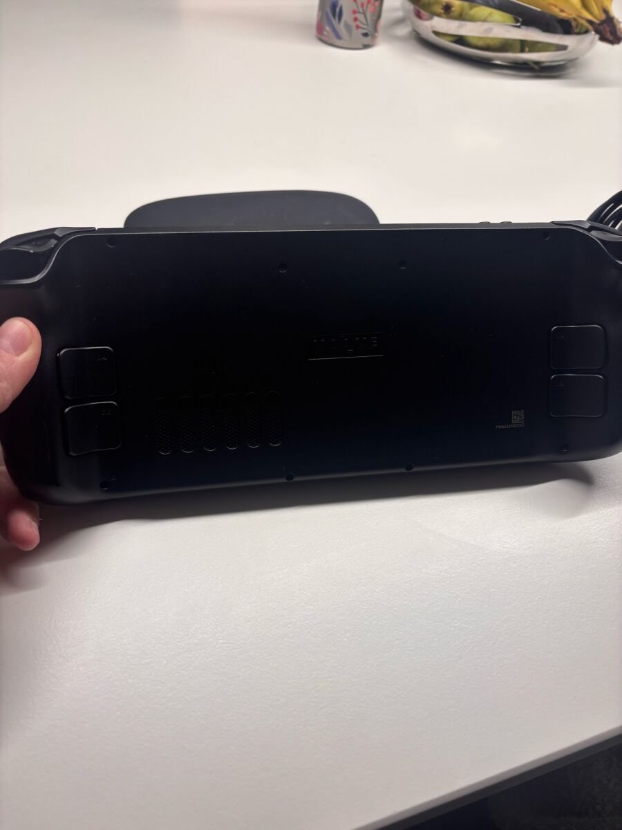 Steam Deck LCD 256GB like new with… - € 459,00 - Vendora.cy