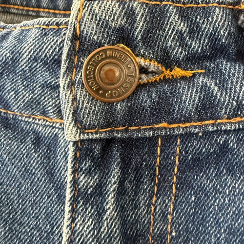 High-waisted jeans small with rips used, 100% cotton