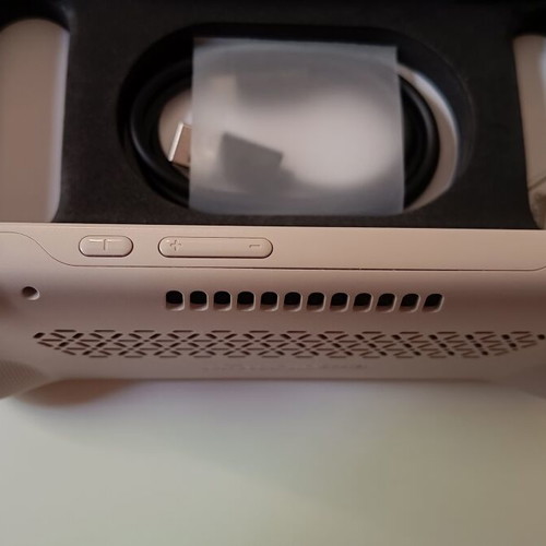 Retroid Pocket 5 console like new, 500GB storage