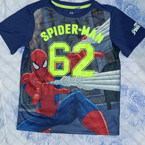 H&M Spider-Man Short Sleeve Shirt like new, size 128 cm, age 6-8