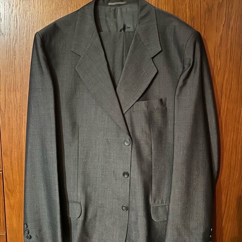 Men's suit gray like new, size 62