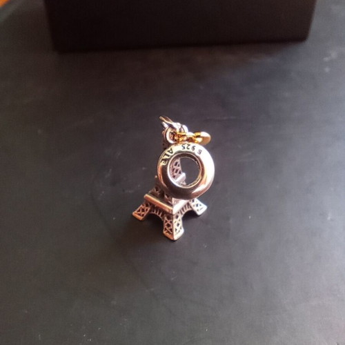 Eiffel Tower Pandora charm like new, silver