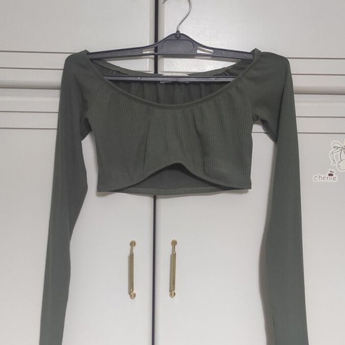 Mind Your Style Rib Crop Top Off-Shoulder Blouse S/M Green Like New