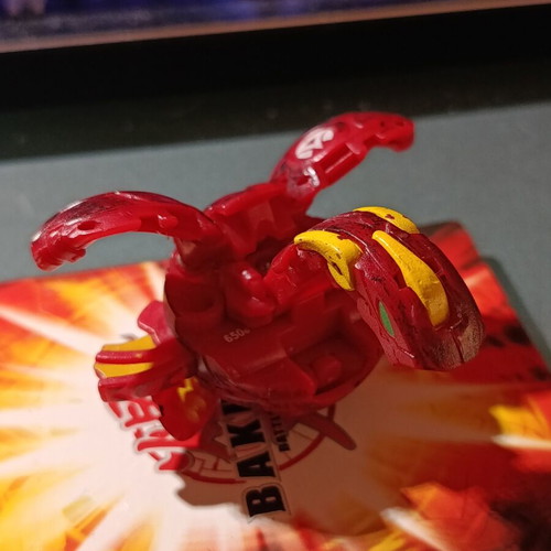Bakugan Ultra Dragonoid Battle Damage Red Pyrus