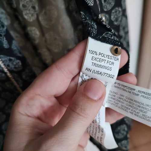 Zara Trafaluc women's shirt large black like new with skull design and gold chain