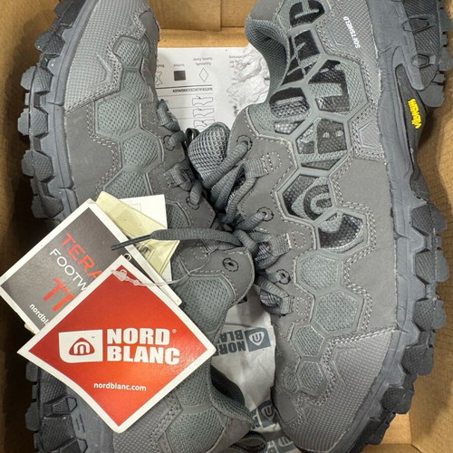 Nordblanc Hiking Shoes New with Vibram Sole, Size 43, Gray