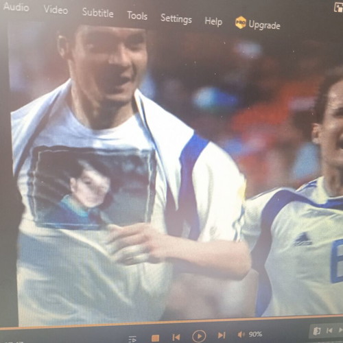 UEFA Euro 2004 Official Review DVD like new, authentic