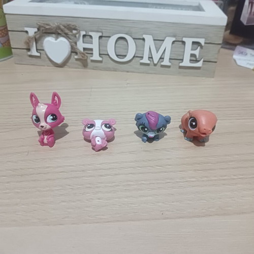 Littlest Pet Shop mini figures like new