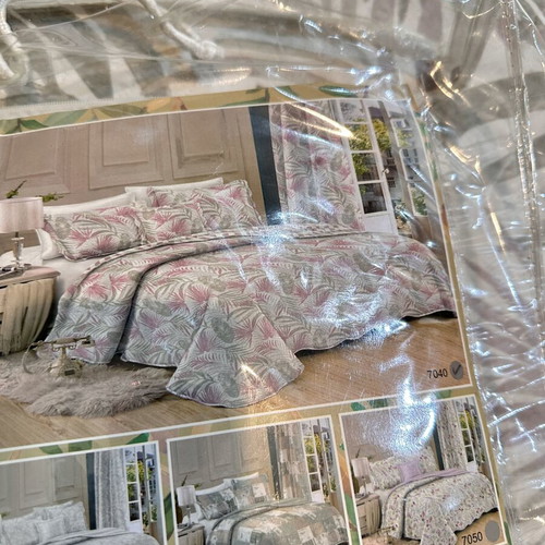 Adam Home quilt set 3 pcs 220×240cm tropical design like new