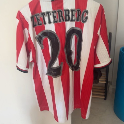 Authentic football jersey worn by Zetterberg