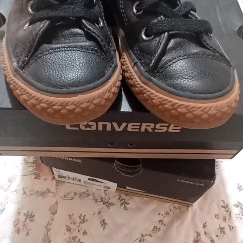 Converse leather shoes size 29 like new