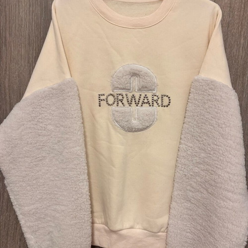 Women's sweatshirt new with furry beige sleeves size L
