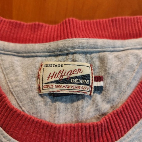 Hilfiger Denim T-shirt used, size M, gray and red