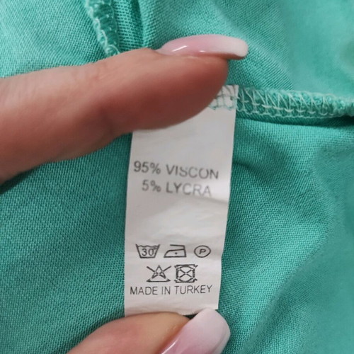 Turquoise blouse with 3/4 sleeve size XL like new