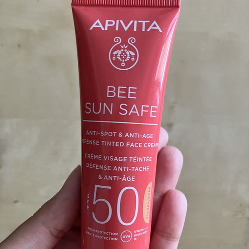 Apivita Bee Sun Safe SPF 50 tinted face cream