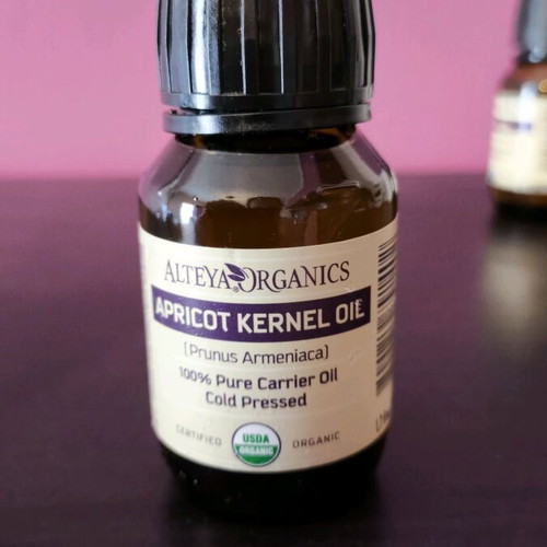 Organic oils used argan, jojoba, apricot kernel oil