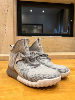 Adidas Tubular X PK like new, size 42, white and gray