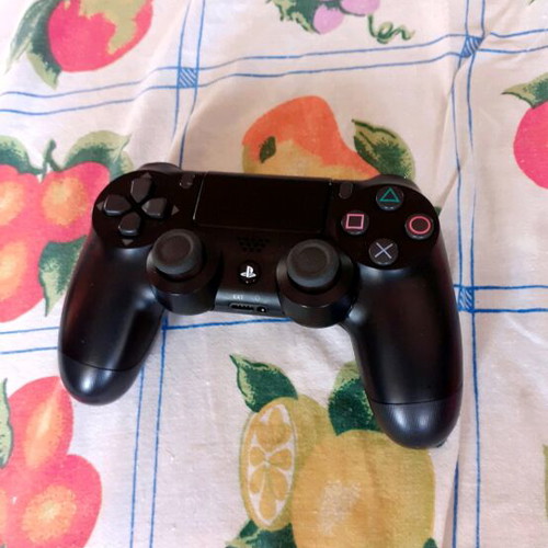 Playstation 4 Pro controller like new