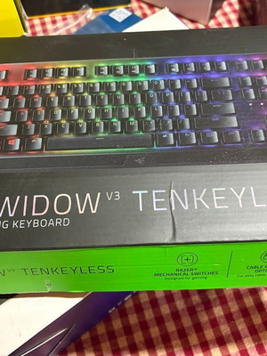 Razer BlackWidow V3 Tenkeyless mechanical gaming keyboard