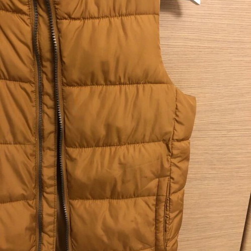 Gap sleeveless jacket for boys like new, size 134 cm