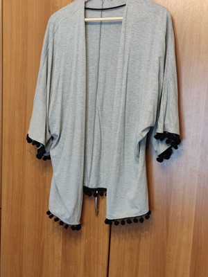 Poncho gray and black new, one size