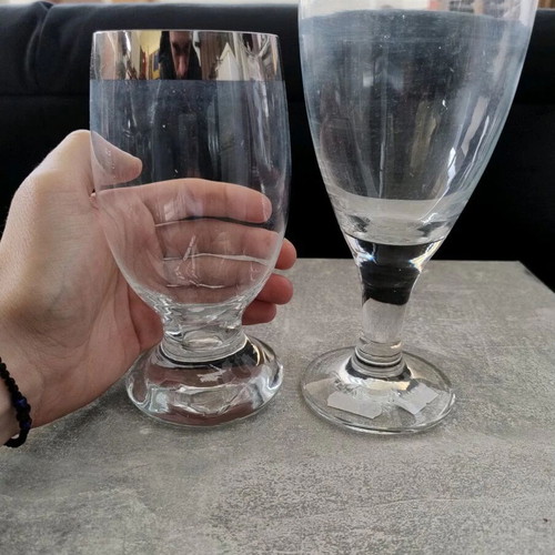 Stemmed glasses set like new