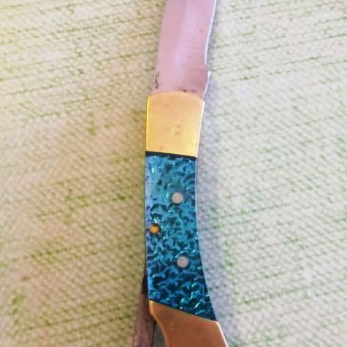 Vintage Mini Lockback Pocket Knife Keychain like new with Iridescent Handle