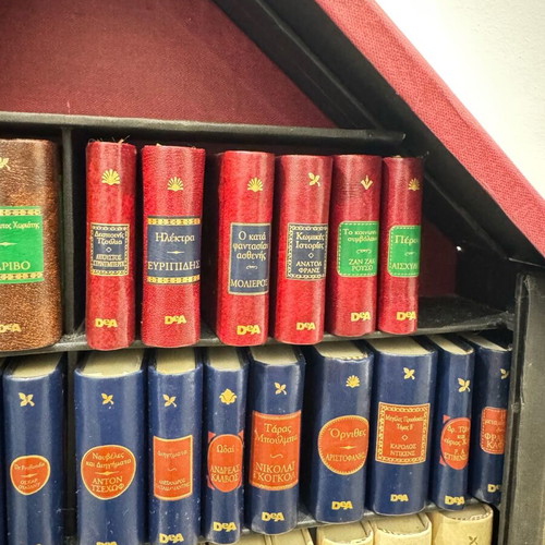 Deagostini miniature book collection with 83 books like new