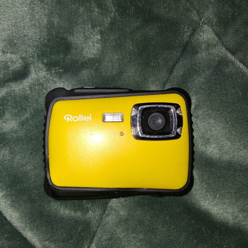 Rollei underwater camera used, 12MP, 2-3 meters depth
