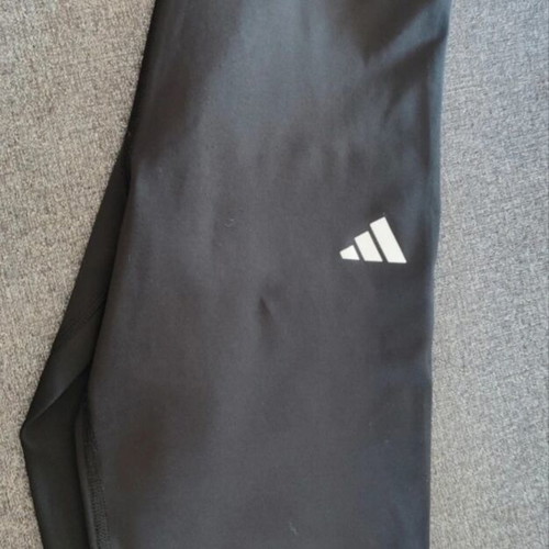 Adidas kids' leggings black like new, age 9-10