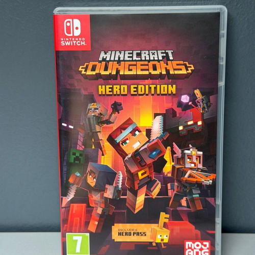 Minecraft Dungeons Hero Edition Nintendo Switch like new