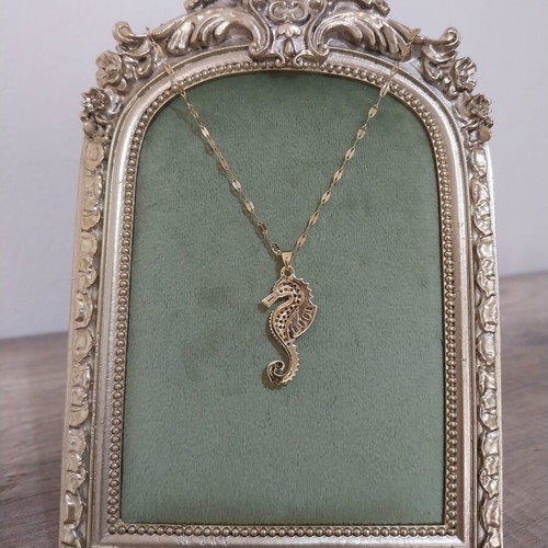 Seahorse Gold Steel Necklace used with missing strass