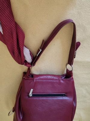 Red shoulder bag like new with silk scarf