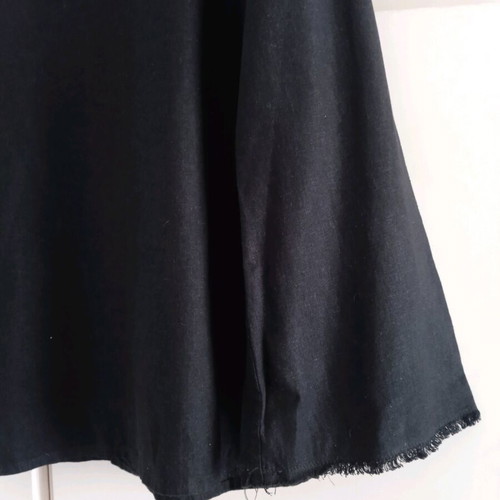 Devotion Linen v neck blouse like new, size M, black