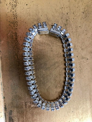 Bracelet with zirconia like new, silver color