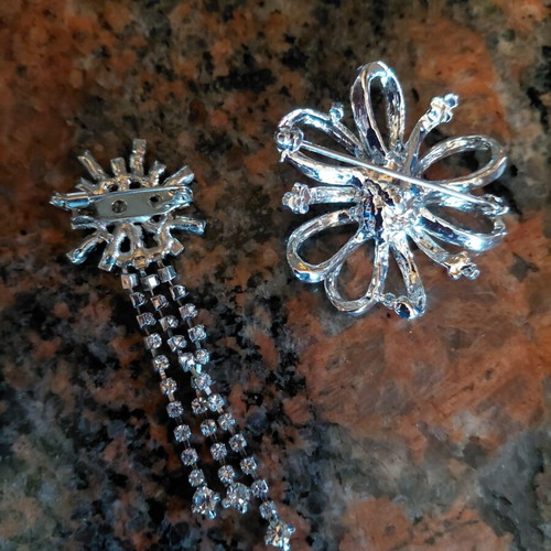 Vintage pins with rhinestones set of 2 like new