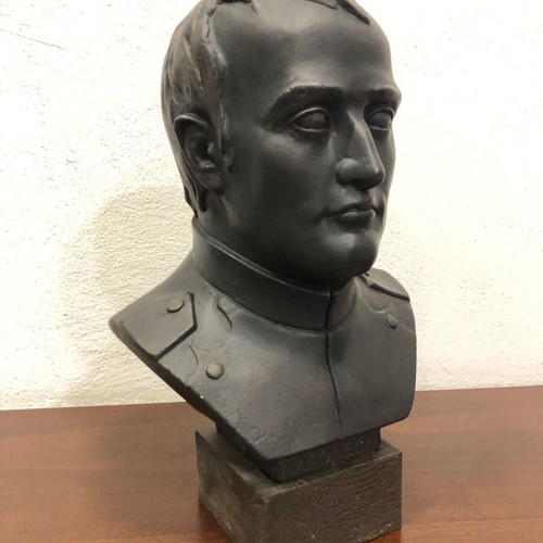 Large Napoleon bust statue like new