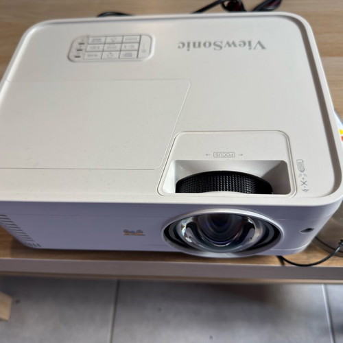 Viewsonic PS-501W Short Throw Projector like new