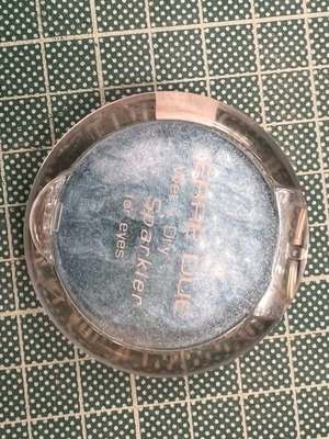 Erre Due wet & dry eyeshadow used