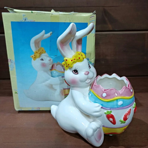 Vintage Easter egg holder bunny new