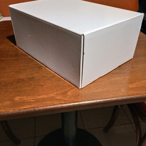 White shipping box new, pack of 10 pieces