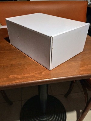 White shipping box new, pack of 10 pieces