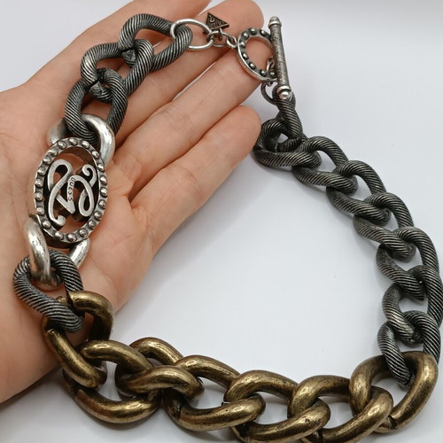 Guess statement necklace with chunky two-tone chain