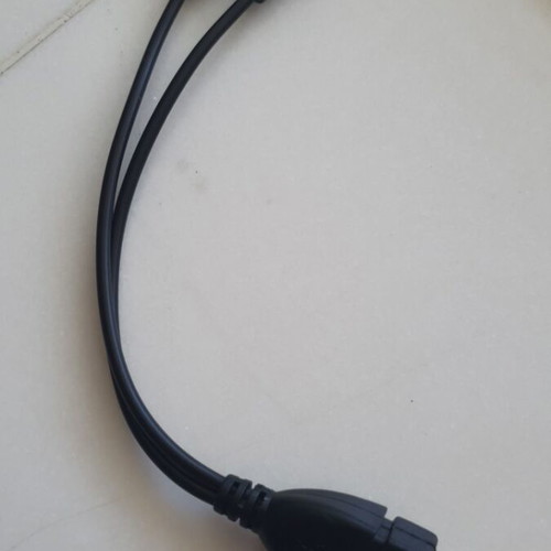 Micro USB OTG adapter like new with simultaneous charging