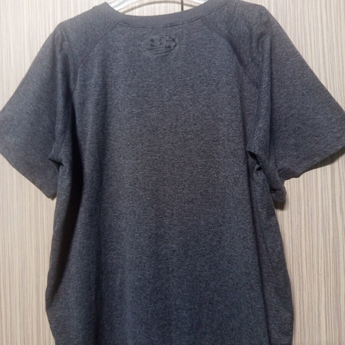 Under Armour kids T-shirt like new, size L, grey