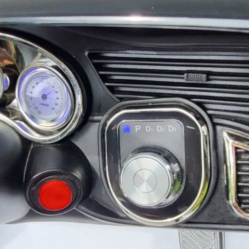 Mercedes-Benz 12V children's electric car like new