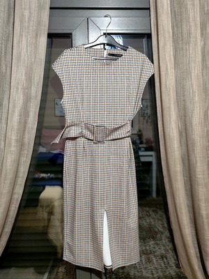 Sfera checked dress like new with belt, beige and brown